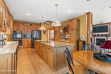 36-web-or-mls-CAMMediaLLC.com (63 of 68)