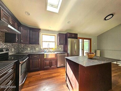 103 Vandien Ct, Dingmans Ferry, PA 18328 - photo 7