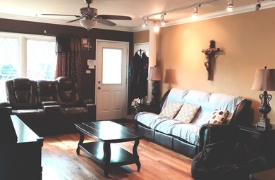 1001 Norfolk Ave, Westchester, IL 60154 - photo 2