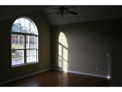 354 Preservation Cir, Johnson City, TN 37601 - photo 7