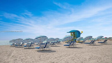 BEACH CLUB