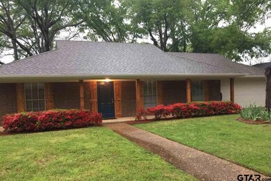 1200 1200 Lancashire, Tyler, TX 75703 - photo 2