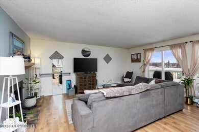 03-Living Room MS_1299