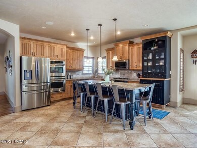 004_Kitchen