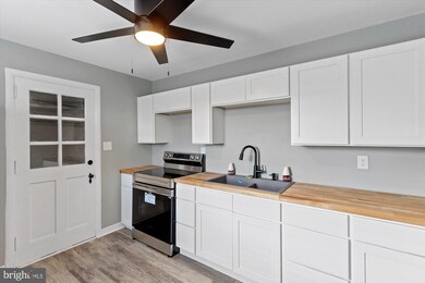 245 Seymour St, Lancaster, PA 17603 - photo 5