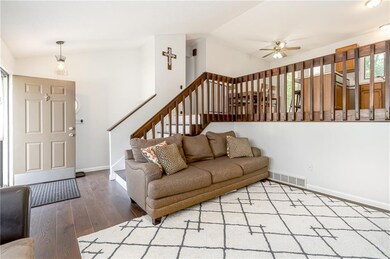 5413 SW 13th St, Des Moines, IA 50315 - photo 2