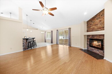 7807 Lola Cir, Navarre, FL 32566 - photo 7