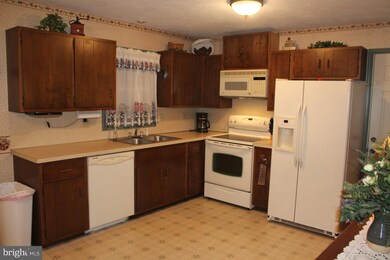 80 Zooks Mill Rd, Brownstown, PA 17508 - photo 6