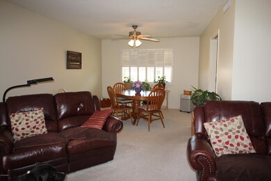 Living Rm/Dining Room