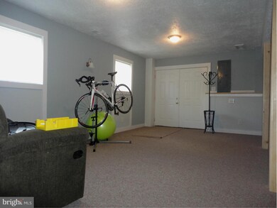 365 Leviticus Dr, Bunker Hill, WV 25413 - photo 6