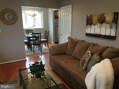 17 Parkwind Ct, Parkville, MD 21234 - photo 4