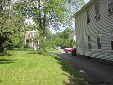 16 Halcyon St, Schenectady, NY 12302 - photo 5