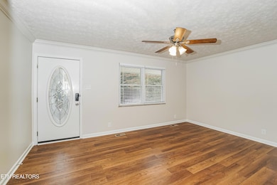 003-photo-living-room-14864535