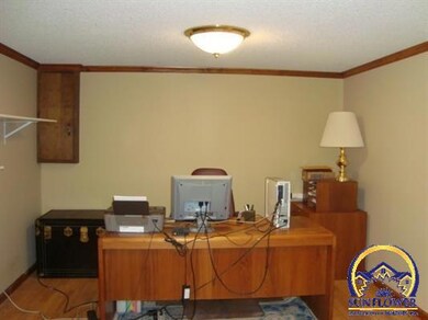 3449 SW Jardine Terrace, Topeka, KS 66611 - photo 6