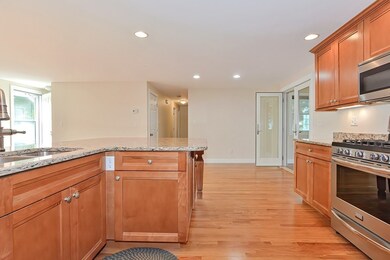 27 Trull Ln W, Lowell, MA 01852 - photo 7