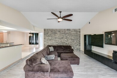 1315 Armory Dr NE-6595