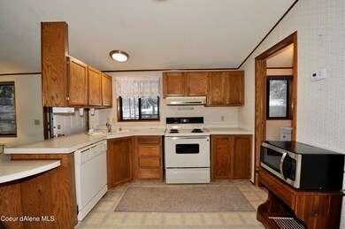 Hayden Pines 8515_kitchen