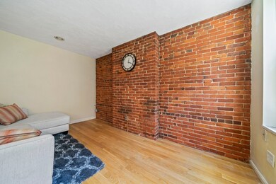 19 Tileston St unit 2, Boston, MA 02113 - photo 4