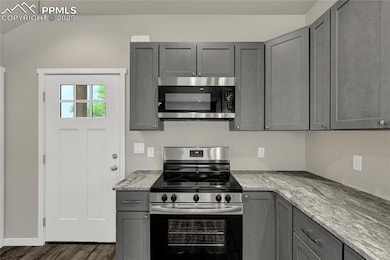 1422 Acacia Dr, Colorado Springs, CO 80907 - photo 6