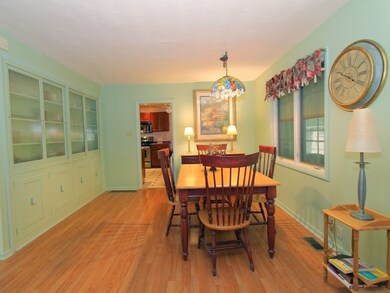 15 Maxdale Rd, Worcester, MA 01602 - photo 5