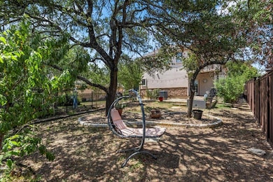 13904 Ashton Woods Cir unit 24, Austin, TX 78727 - photo 4