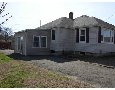 59 Ogden St, Chicopee, MA 01013 - photo 3