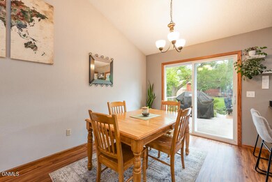 418 W Wachter Ave MLS-10