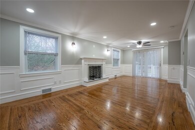 81 Whipple Rd, Smithfield, RI 02917 - photo 5