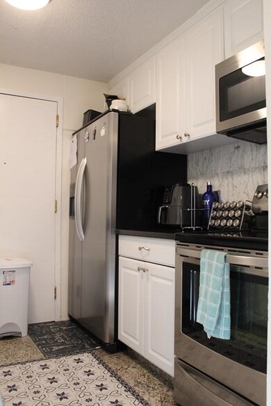 32 Silver Hill Ln unit 5, Natick, MA 01760 - photo 7