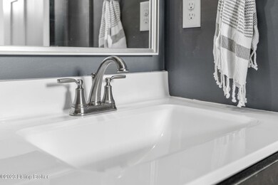 10540 Vista View Dr, Louisville, KY 40291 - photo 7