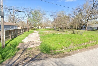 1024 Calvin Ave, Houston, TX 77088 - photo 2