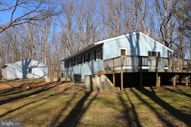 829 Streaker Rd, Sykesville, MD 21784 - photo 3