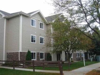 1140 Morraine View Dr unit 204, Madison, WI 53719 - photo 2