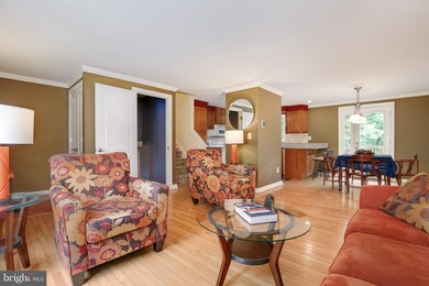 9389 Northgate Rd, Laurel, MD 20723 - photo 5