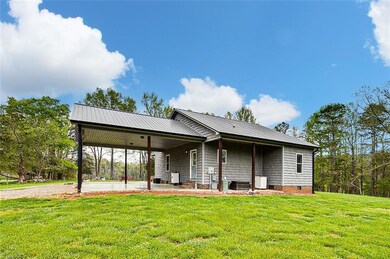 1749 Pine Hill Rd, Asheboro, NC 27205 - photo 3