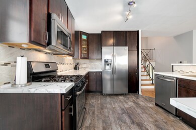 2140 Westview Dr, Des Plaines, IL 60018 - photo 7