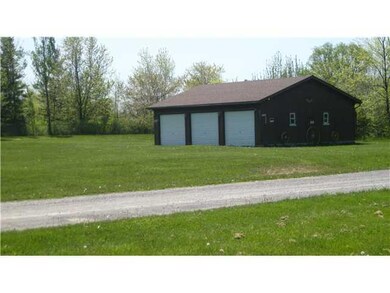 Parking Lot/Garage