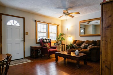 5038 Vanderbilt-4