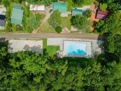 82 Pineywood Trail, Falls Township, OH 43138 - photo 5