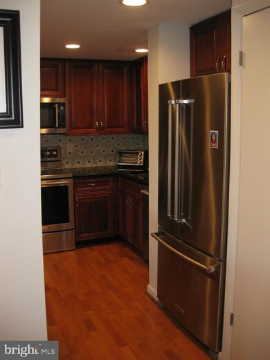 Elmont Condominium unit 409, Baltimore, MD 21215 - photo 7