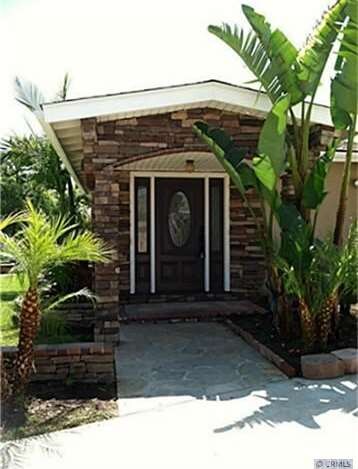 Gorgeous Entry