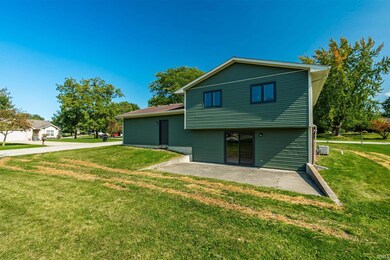 1107 N Hiawatha Dr, Syracuse, IN 46567 - photo 4