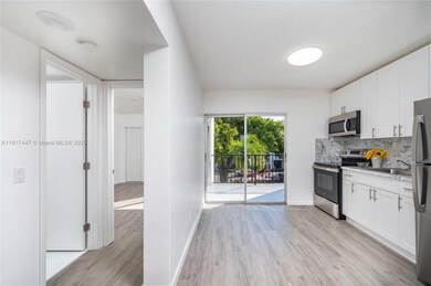 2461 Coral Way unit 35, Coral Gables, FL 33145 - photo 2