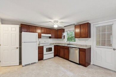 5 Woodvale Ct, Springvale, ME 04083 - photo 4