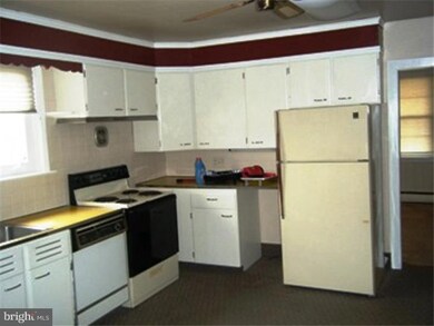 644 E 4th St, Boyertown, PA 19512 - photo 4