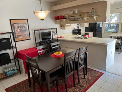 2 Amherst Ct unit A, Royal Palm Beach, FL 33411 - photo 4