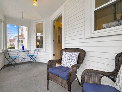 33 Capitol St, Watertown, MA 02472 - photo 4