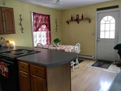 Open Layout, Kitchen, Dining