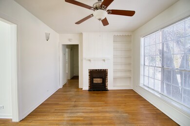 1917 Fairview St, Houston, TX 77019 - photo 5