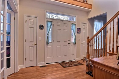 38 Oneill Dr, Moosic, PA 18507 - photo 3